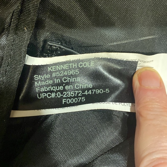 Vintage Kenneth Cole Reaction leather brief case - Picture 9 of 9